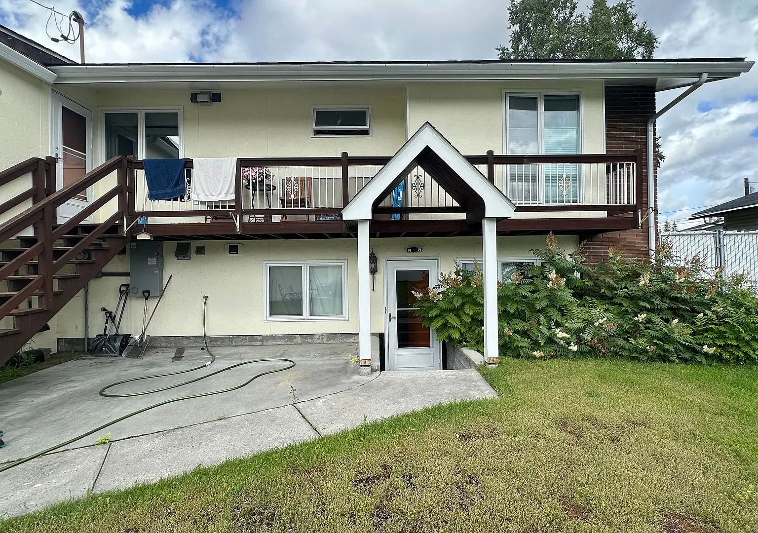 2Bed/1Ba/1Car Amazing Apartment on Riverview Dr., All Util. Includ., sorry no pets. — Photo 3