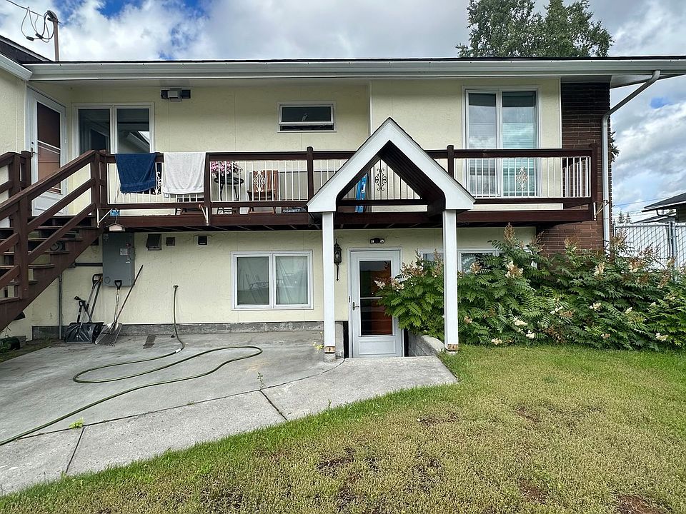 1st image of 2591 Riverview Dr