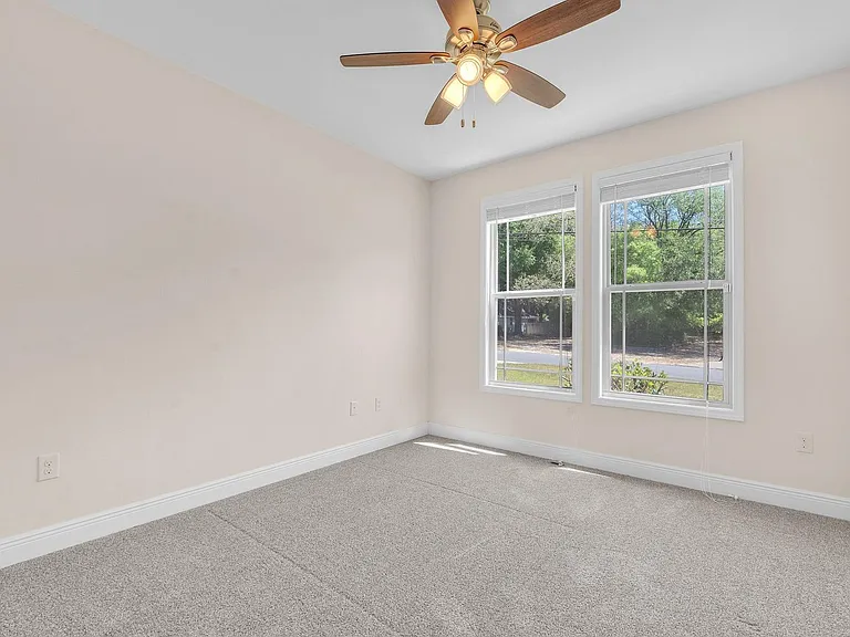 4782 Primrose St — Photo 31