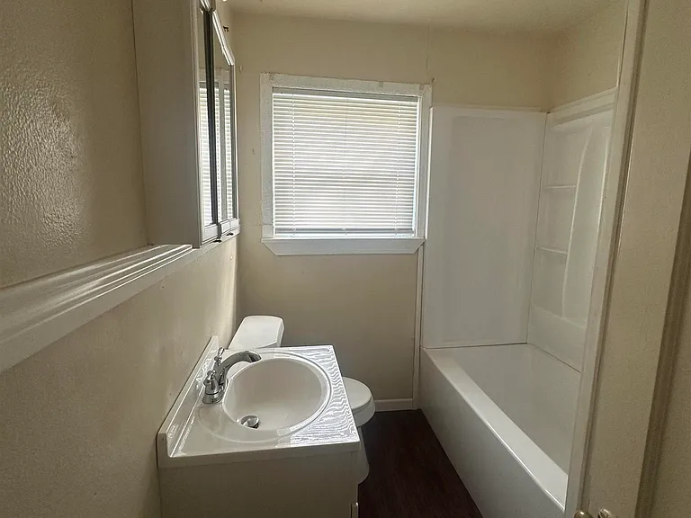 4355 Boren Ave — Photo 9