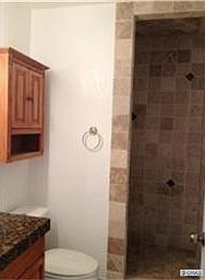 4th image of 8076 Oxford Ave