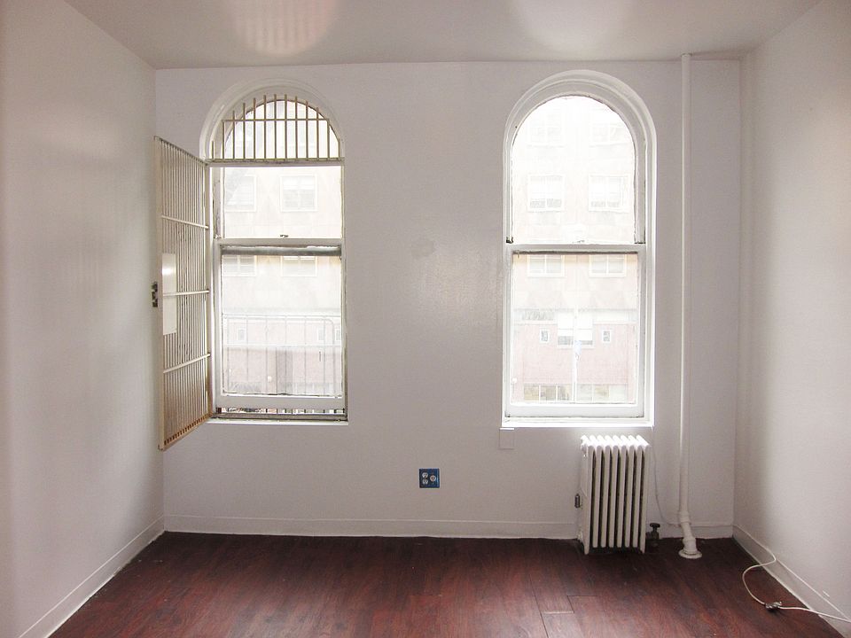 1st image of 221 W 28th St APT 3FW