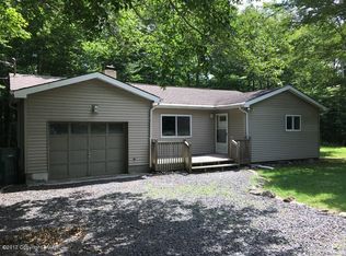 2133 Rosemont Dr, Tobyhanna, PA 18466