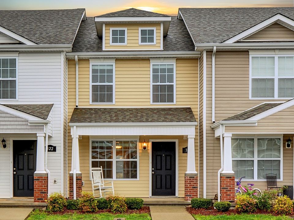 1st image of 320 Sam Houston Cir