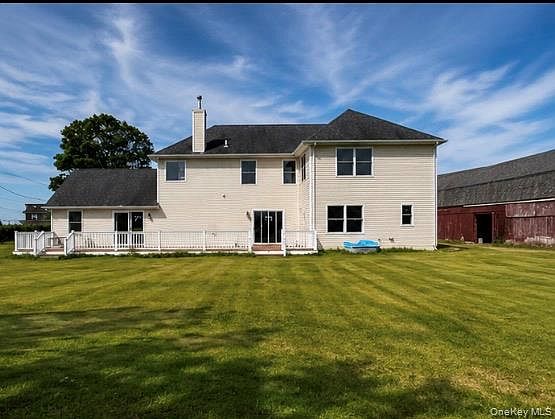 2nd image of 300 S Snedecor Avenue