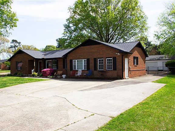 2nd image of 1622 Ardmore Rd