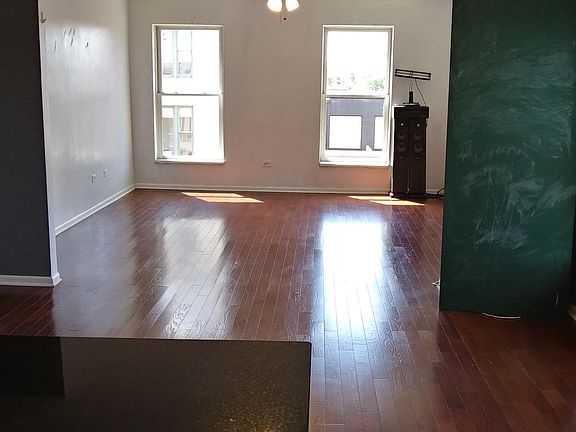 4th image of 1636 W Chicago Ave APT 4