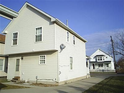 2nd image of 2370 E 59th St