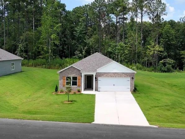 5457 Shady Maple Dr, Bessemer, AL 35022