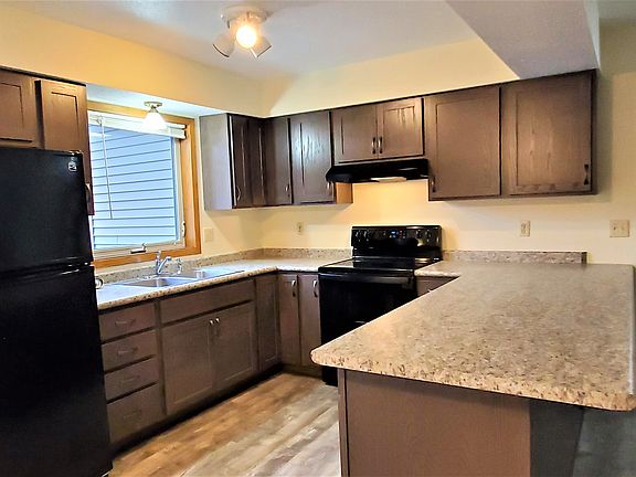 3rd image of 2706 Bongey Dr APT 2