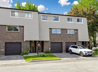 2020 Pharmacy Ave #28, Toronto, ON M1T 1H8