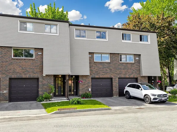 2020 Pharmacy Ave #28, Toronto, ON M1T 1H8