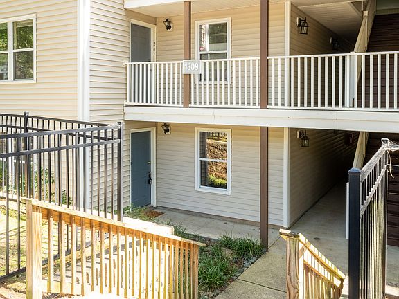 2nd image of 1309 Hillbrow Ln APT 101