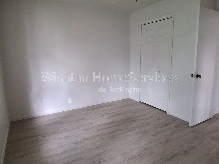 517 N 14th St #1 — Photo 10