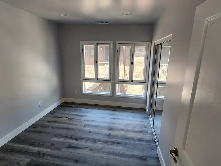 1075 N Los Robles Ave #201 — Photo 15
