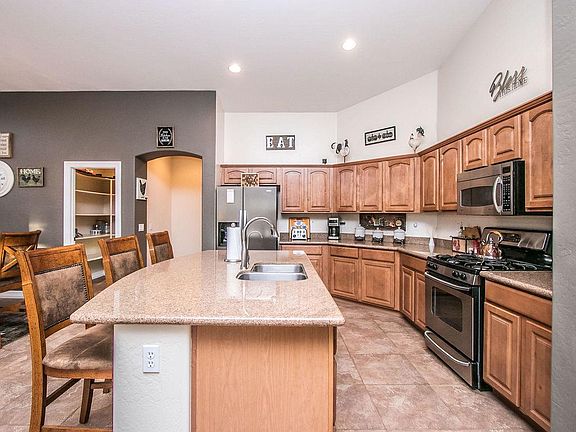 4th image of 2362 N Vista Del Sol
