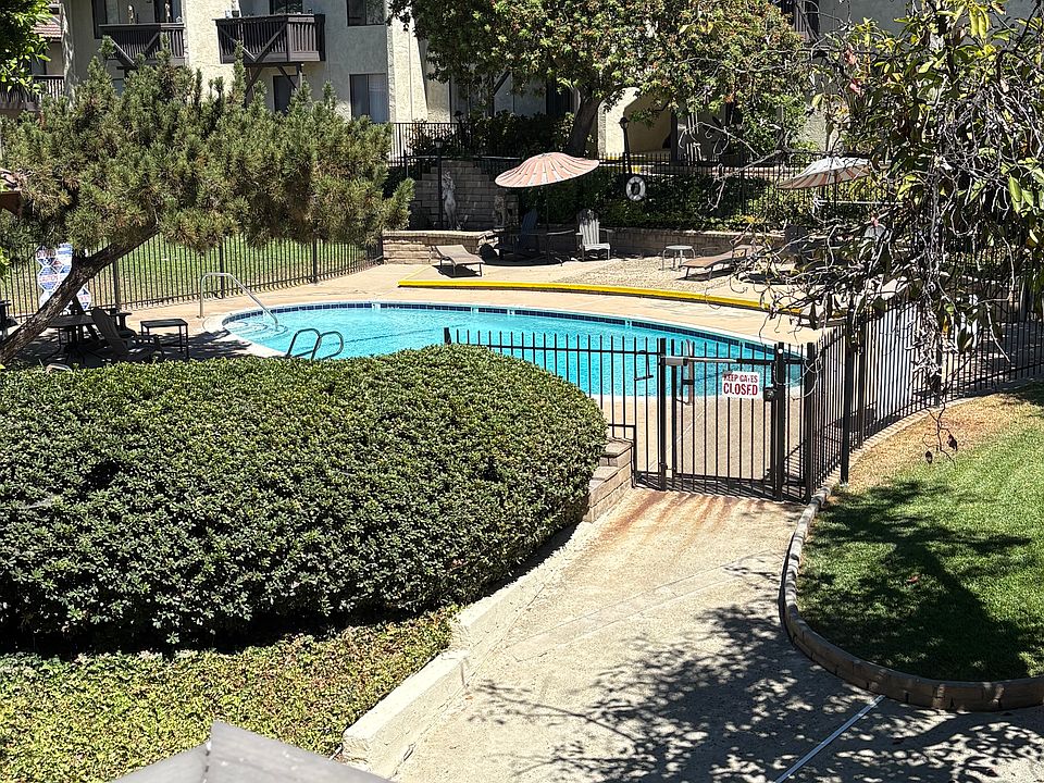 1st image of 600 Hunters Trl APT 12