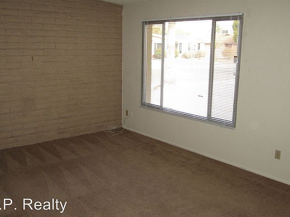 3rd image of 1403 E Verlea Dr