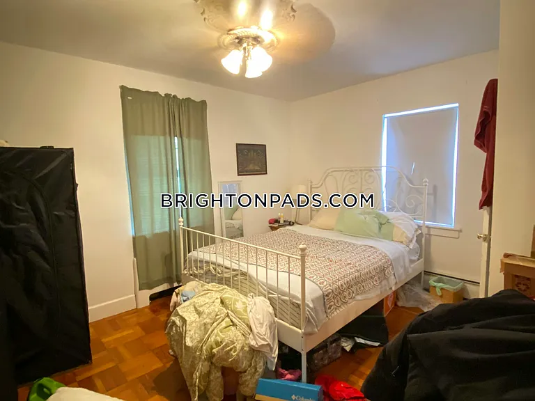 35 Brock St #2 — Photo 3