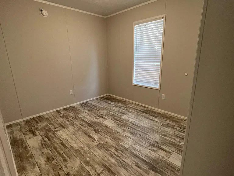 22992 Tradewind Rd — Photo 22