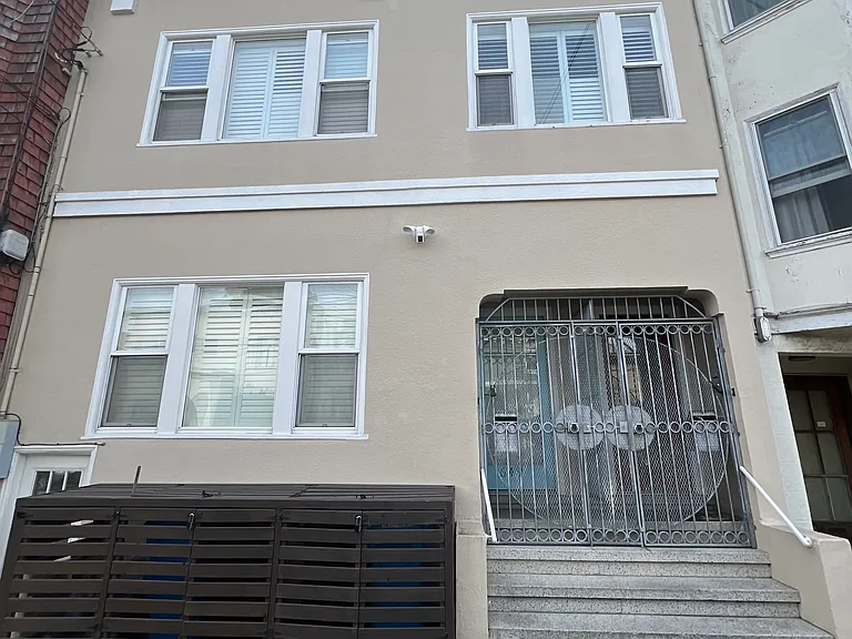 649 Spruce St #2 — Photo 18