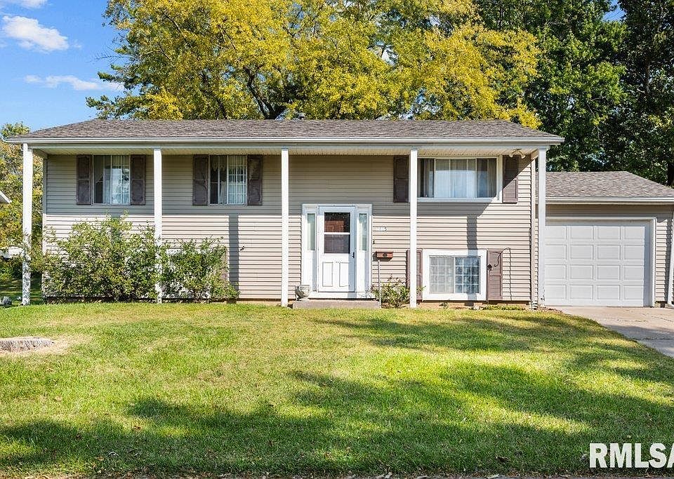 1st image of 3615 Oakwood Dr