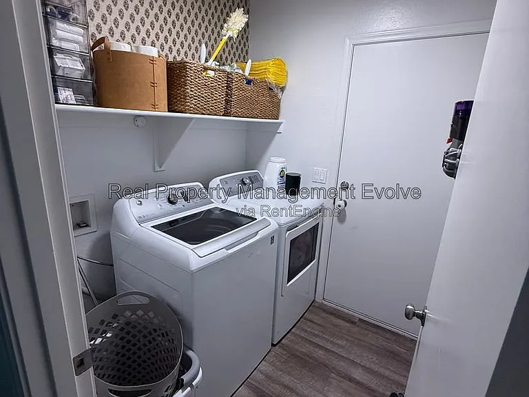 7105 S 251st Dr — Photo 15