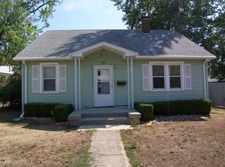 202 W Polk Ave, Charleston, IL 61920