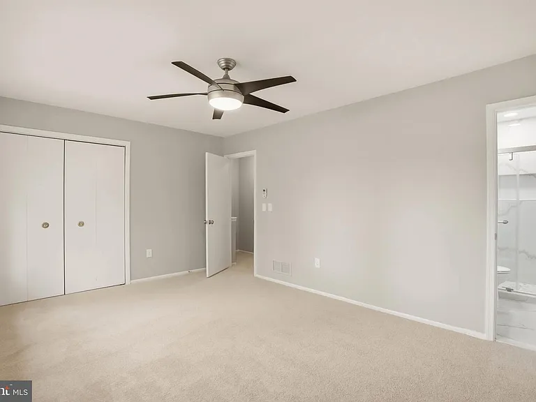 1382 Almond Dr — Photo 17