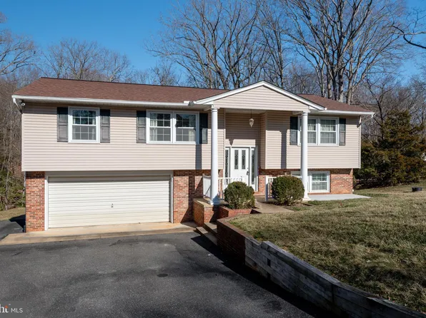 22362 Armstrong Dr, Leonardtown, MD 20650