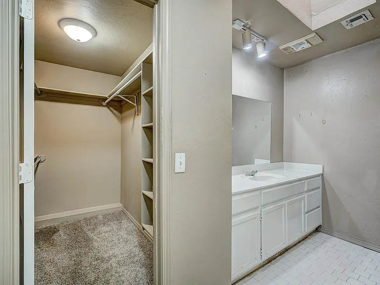 2733 Tealwood Dr — Photo 10