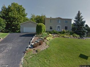 714 W Woodmeade Ct SE, Ada, MI 49301