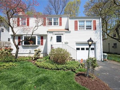 54 Benedict Ave, Fairfield, CT, 06825