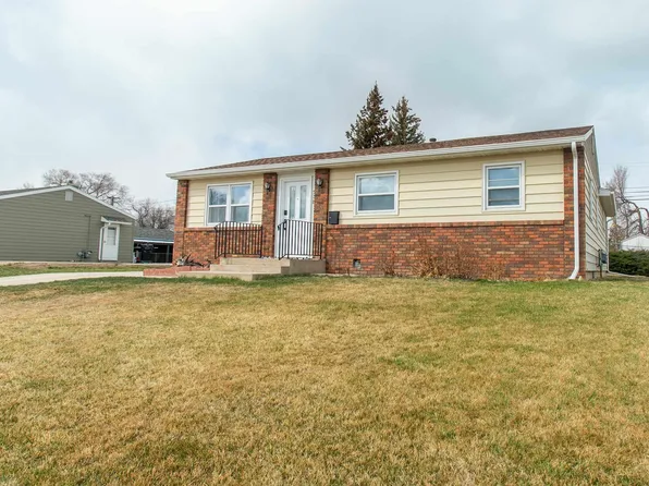 518 E Oakland St, Rapid City, SD 57701
