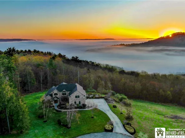 338 Hawthorn Ln, Allegany, NY 14706