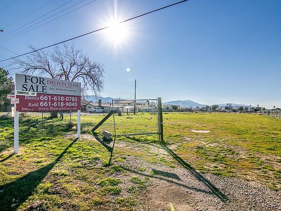3rd image of 15 Palmdale Blvd