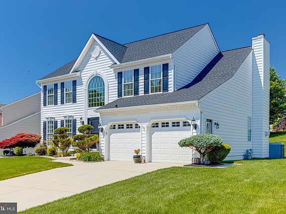 2nd image of 2004 Garden Dr