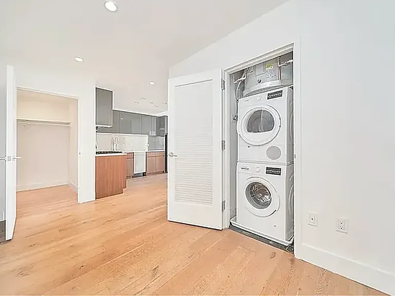 69 E 125th St #12D — Photo 3