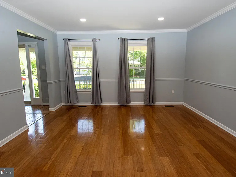 11940 Galaxy Ln — Photo 15