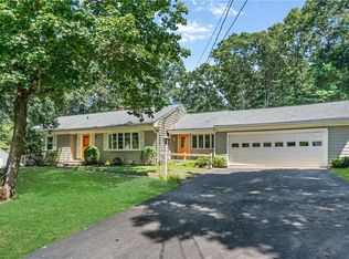 19 Nicholas Dr, Cumberland, RI 02864