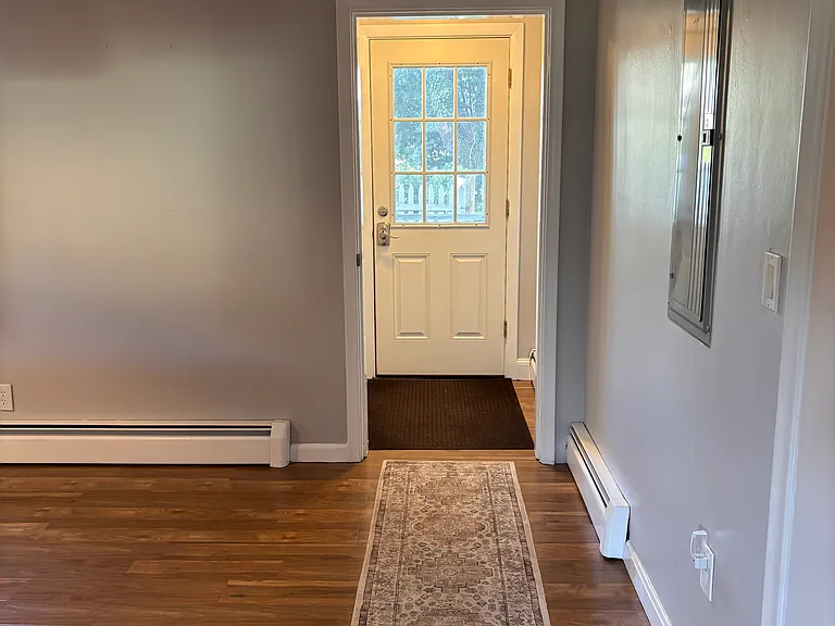 592 Saw Mill Brook Pkwy #592 — Photo 11