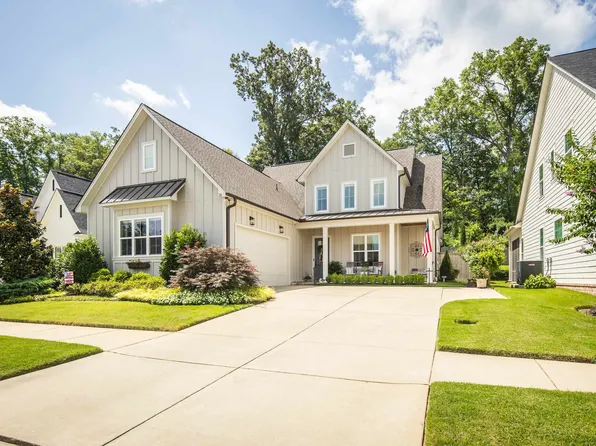 20 Lafayette Crossing Dr, Rossville, TN 38066
