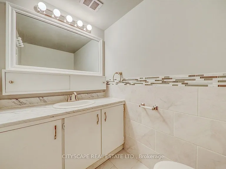 25 Sunrise Ave #914 — Photo 6