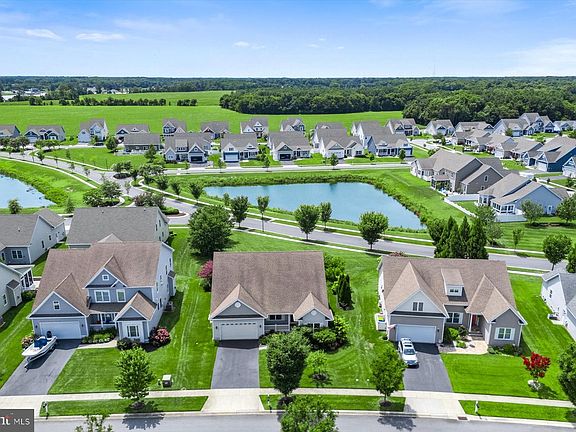 2nd image of 33286 Bayberry Ct