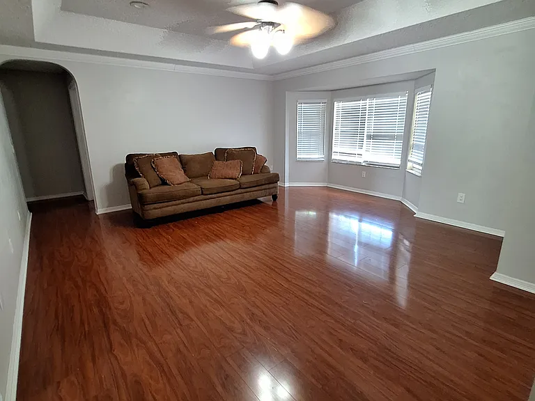 2811 SE Eagle Dr — Photo 4