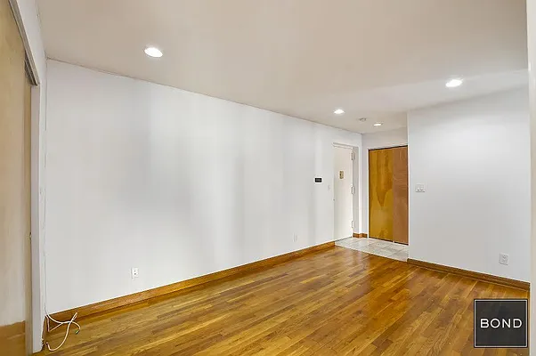 Rented by Bond New York | media 12