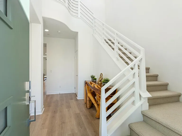 35722 McCarthy St — Photo 3