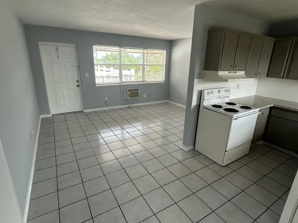 2917 Middle River Dr APT 5, Fort Lauderdale, FL 33306