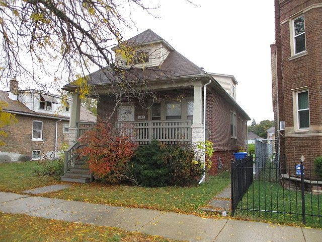 2nd image of 7817 S Bishop St