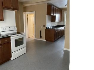 66 Lovell St APT 3, Worcester, MA 01603